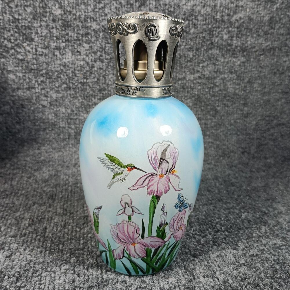 Ne Qwa Art Fragrance Oil Lamp Tom Wood Iris Hummingbird Signed w Box COA - Picture 3 of 14